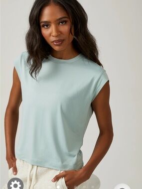 7 Diamonds Soft Mint Green Cap Sleeve Core Tee cropped